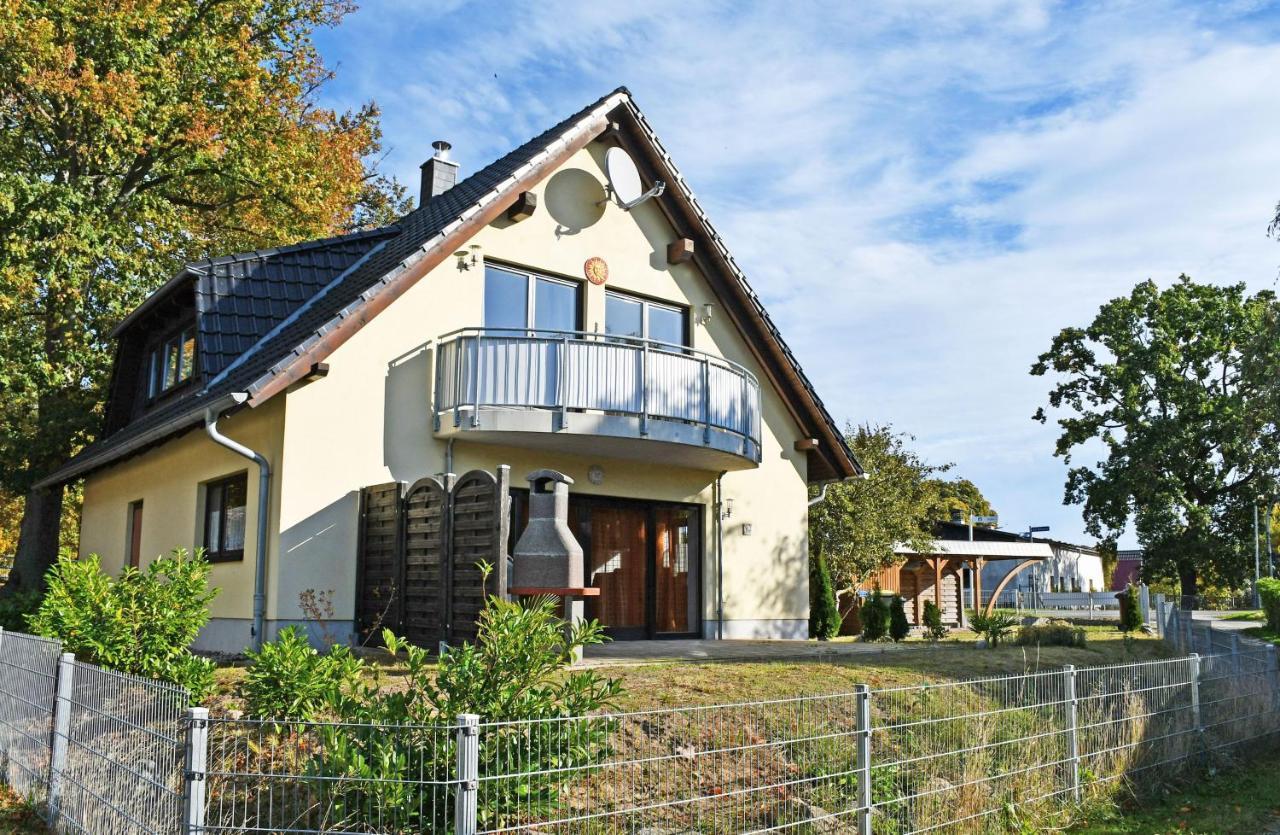 Schoenes Ferienhaus Mit Kamin Und Sauna Im Ostseebad Sellin Extérieur photo