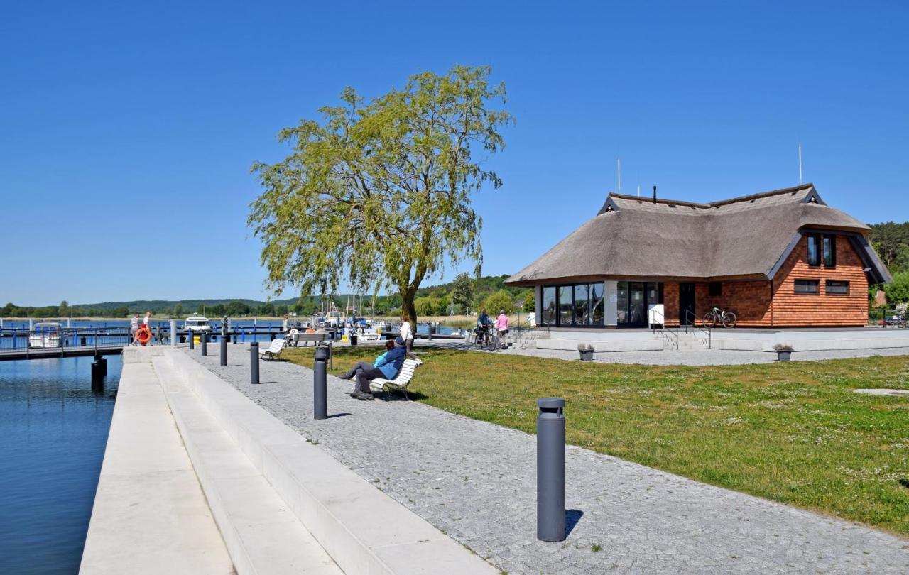 Schoenes Ferienhaus Mit Kamin Und Sauna Im Ostseebad Sellin Extérieur photo