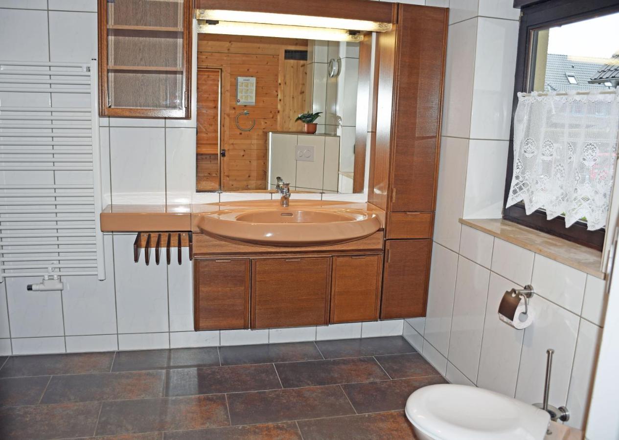 Schoenes Ferienhaus Mit Kamin Und Sauna Im Ostseebad Sellin Extérieur photo