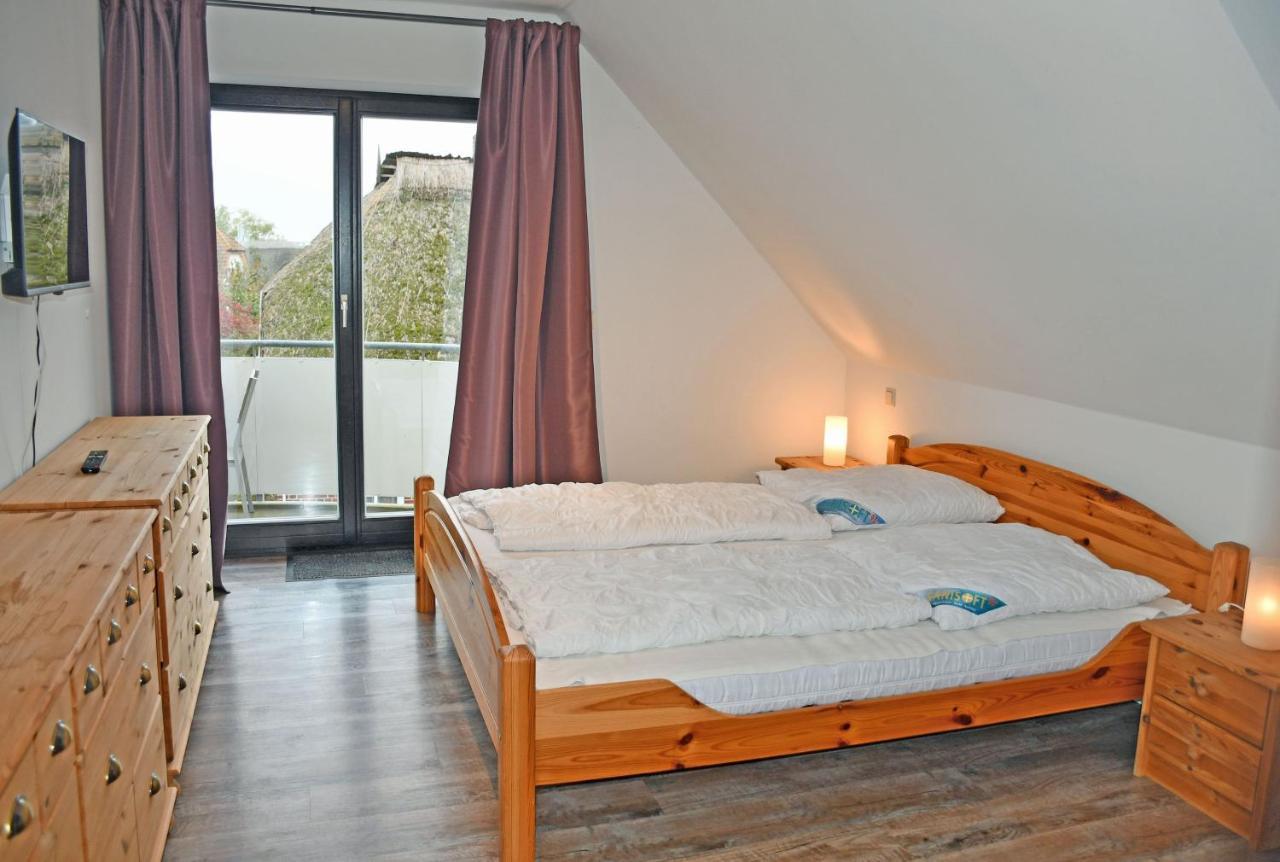 Schoenes Ferienhaus Mit Kamin Und Sauna Im Ostseebad Sellin Extérieur photo