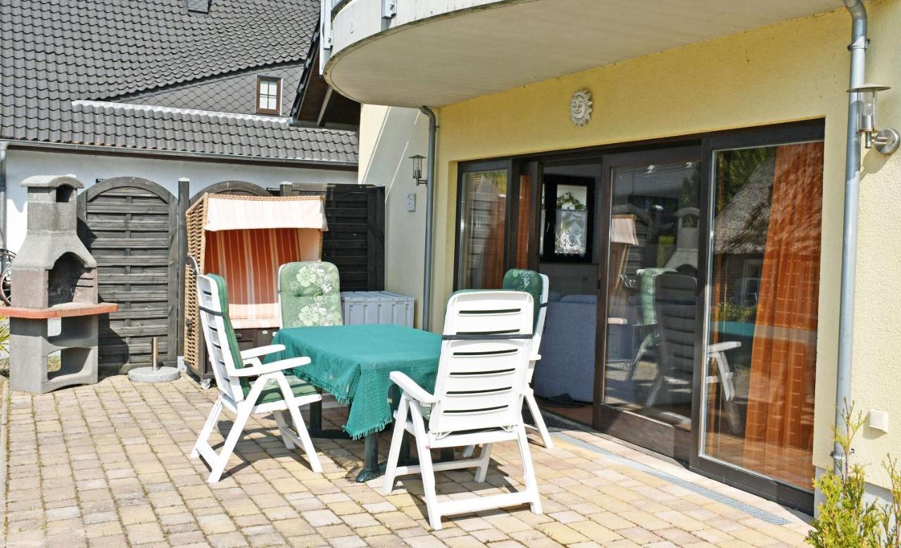 Schoenes Ferienhaus Mit Kamin Und Sauna Im Ostseebad Sellin Extérieur photo